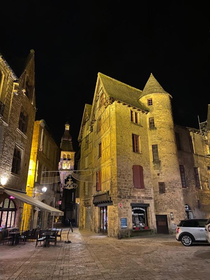 Le Logis - Lescapade-Medievale Sarlat Exteriör bild